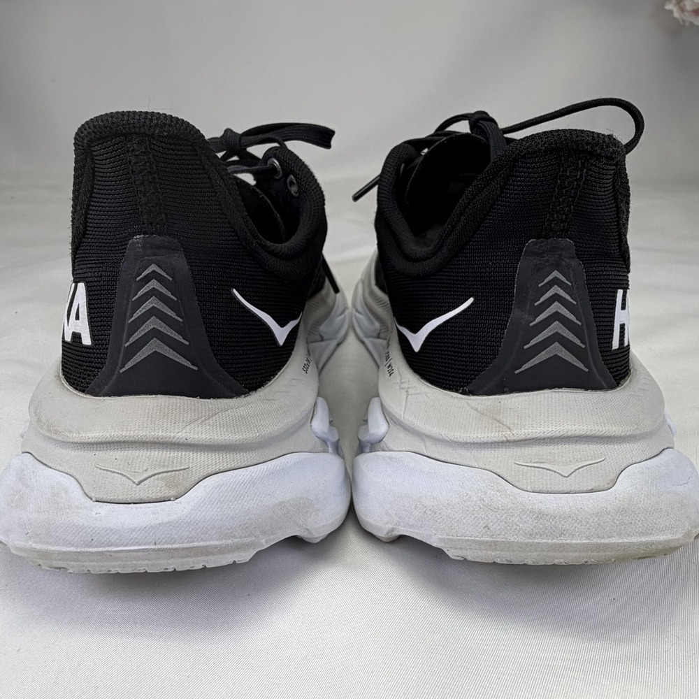 Hoka One One Clifton Edge Women's Size 7 1110511 BWHT Black White Running Shoes - Picture 2 of 6